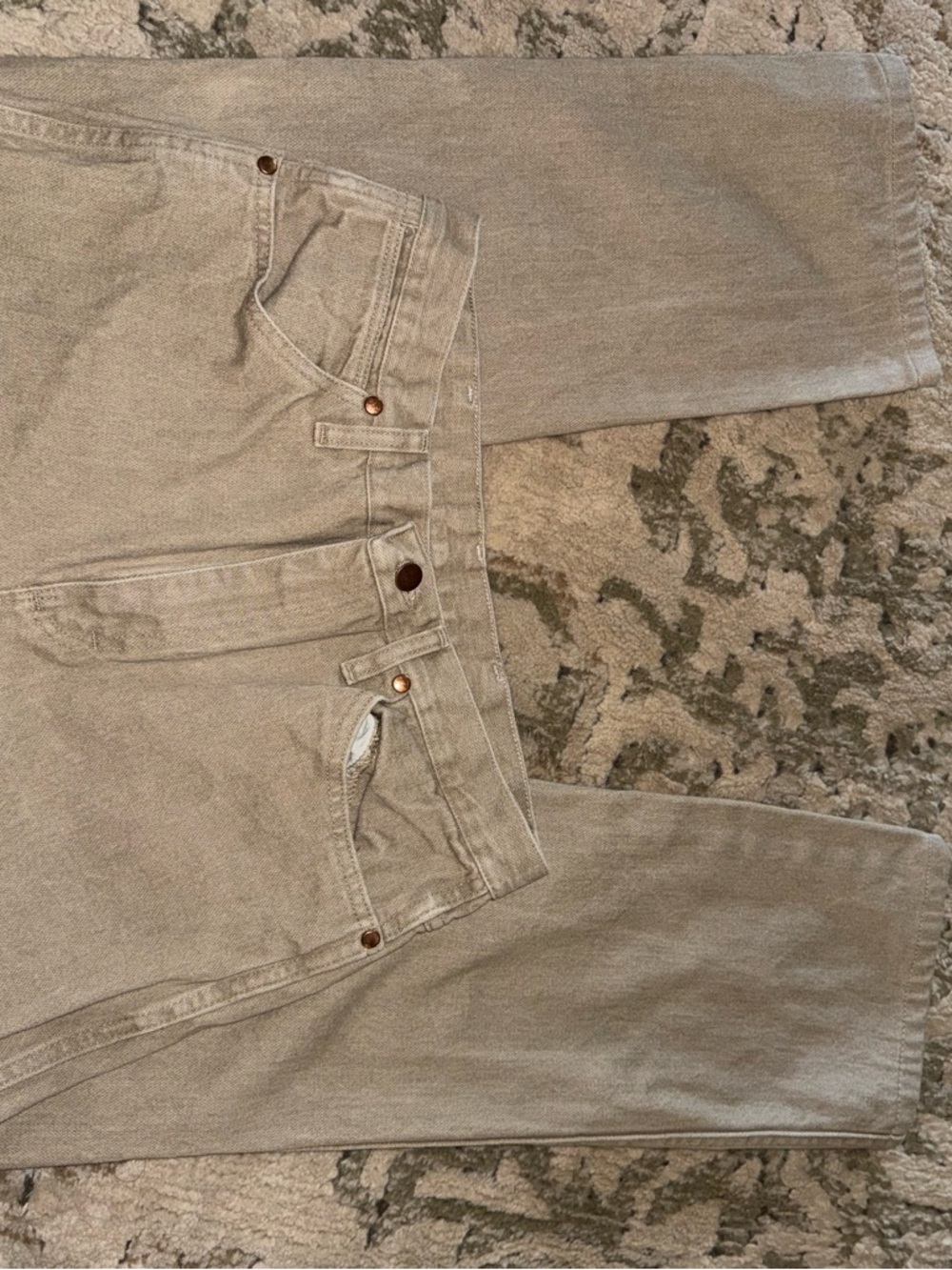 Cowboy Cut Slim Stretch Straight Jeans in the color Prewashed Tan